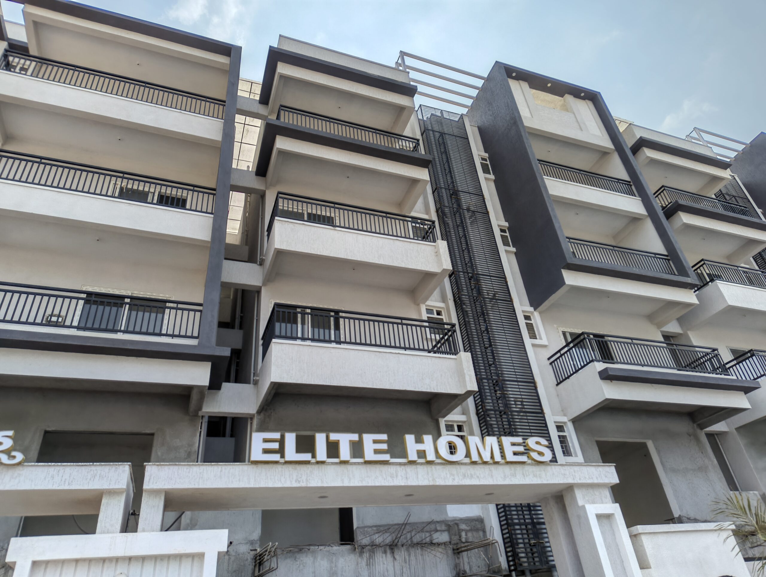 Luxury Flats 2 & 3BHK For Sale in K Narayanoura