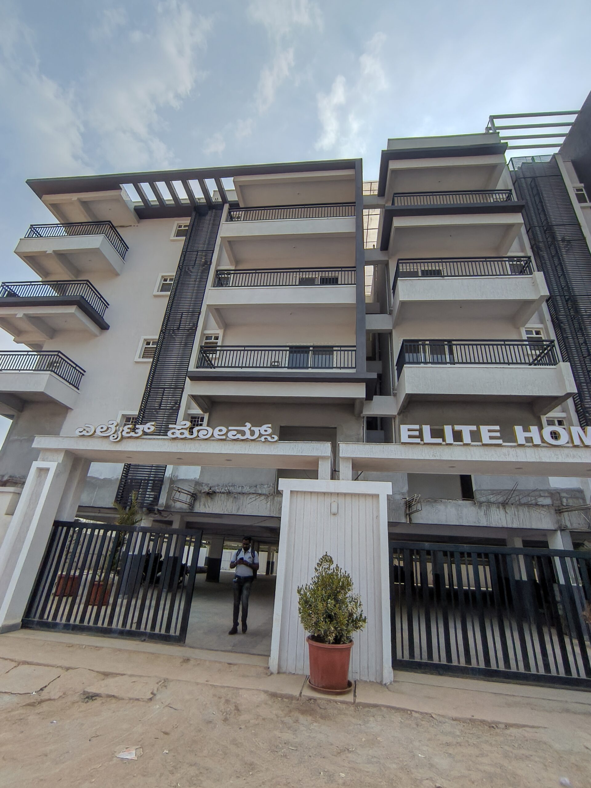 Luxury Flats 2 & 3BHK For Sale in K Narayanoura