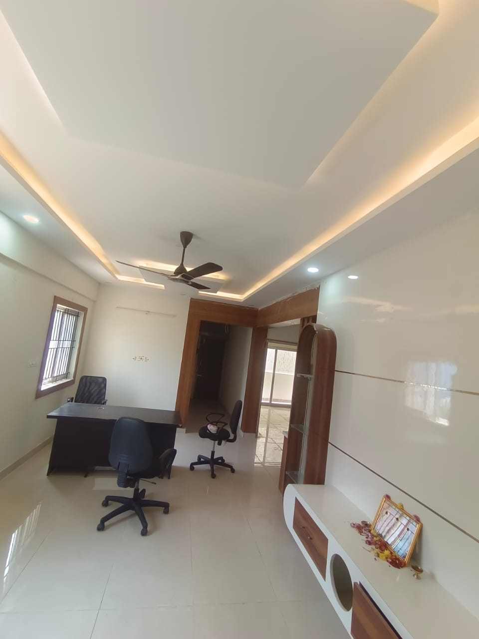 Book Your Ready 2 & 3 BHK Flat in Banjara Layout – Call Now